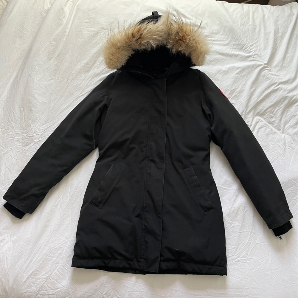 Black, Size Small, Canada Goose Victoria Parka With Hood - Picture 3 of 14